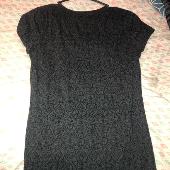 Nice dress up shirt - Picture 2 of 3